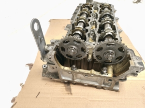  Tête de moteur 