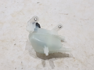  Réservoir de liquide de refroidissement 