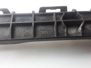  Support de pare-chocs arrière 