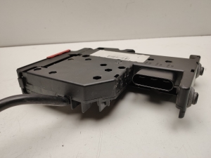  Support de boîtier de fusibles moteur 
