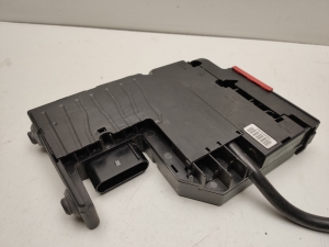  Support de boîtier de fusibles moteur 