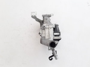  EGR valve 