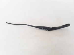  Windshield wiper blade 