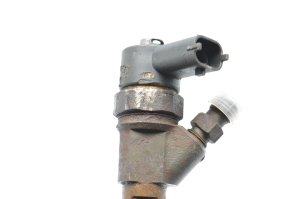  Fuel injector 